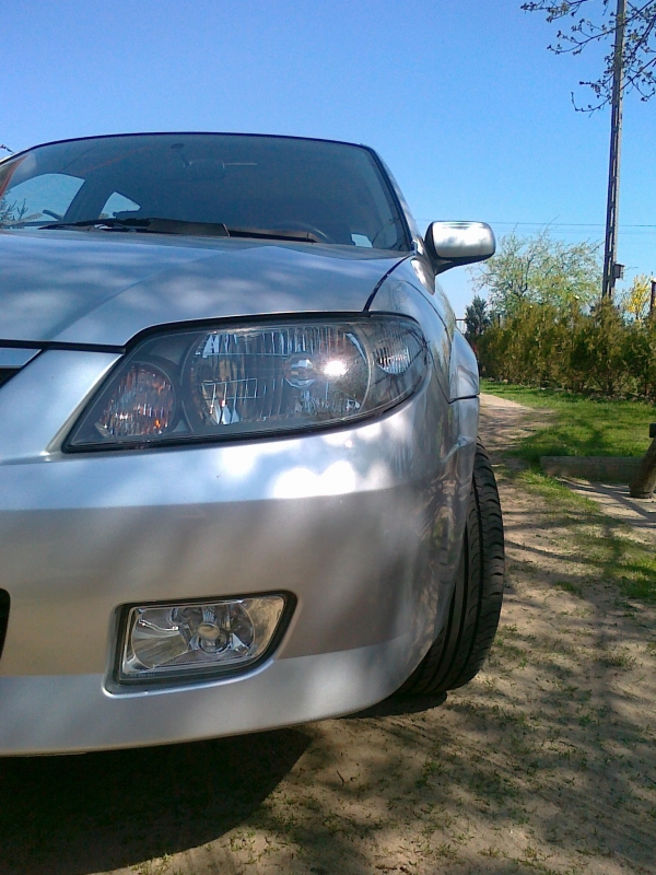Mazda 323/323F